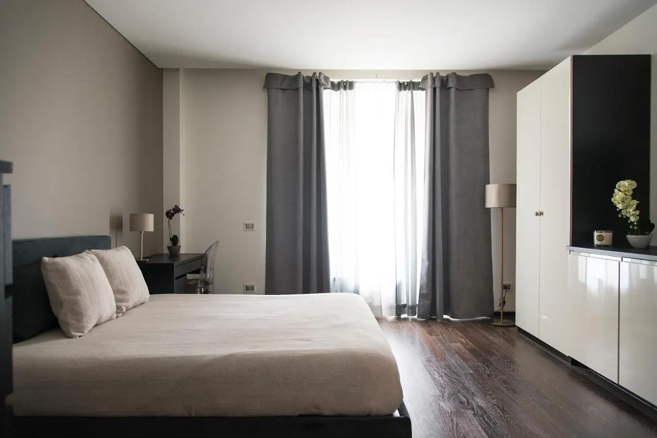 St.Ambrogio 2Bd New Apartment Mediolan
